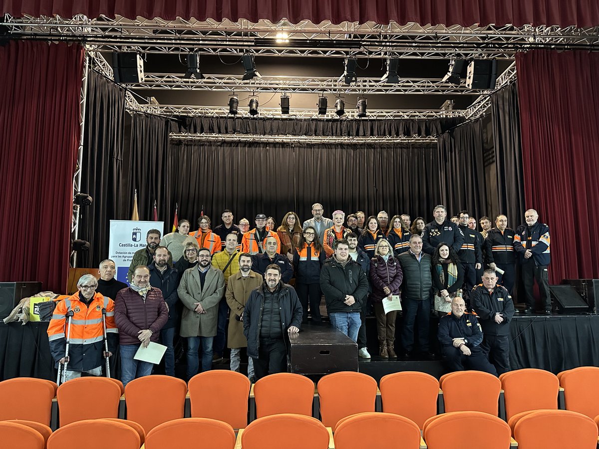 🚨 El Gobierno regional distribuye nuevo material para agrupaciones de Protección Civil en 29 municipios de la provincia de Guadalajara.

🔗 castillalamancha.es/node/415666