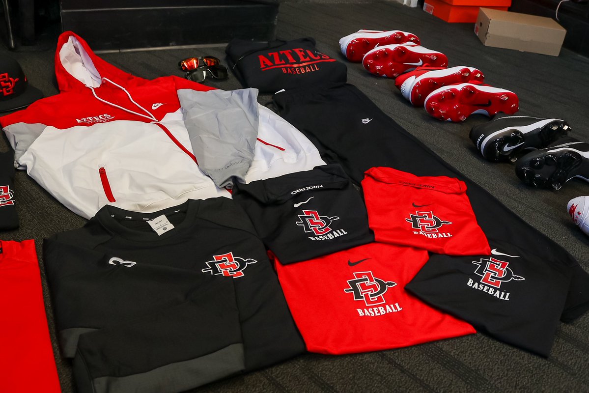 AztecBaseball's tweet image. Spring gear delivered! Thanks to Ryan Ridley and Angie Garza for getting the Aztecs fitted out for this season 🔥 #GoAztecs