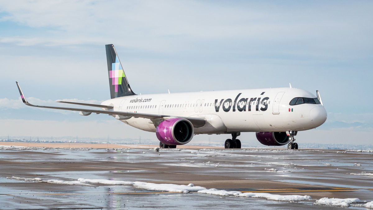DENAirport's tweet image. A NEW international destination is taking off. Vamos! 🎉

@flyvolaris is launching twice-weekly, year-round nonstop service to Queretaro, Mexico, beginning June 3—known for its architecture, world-class cuisine, and vineyards.

Book your flight now at volaris.com.