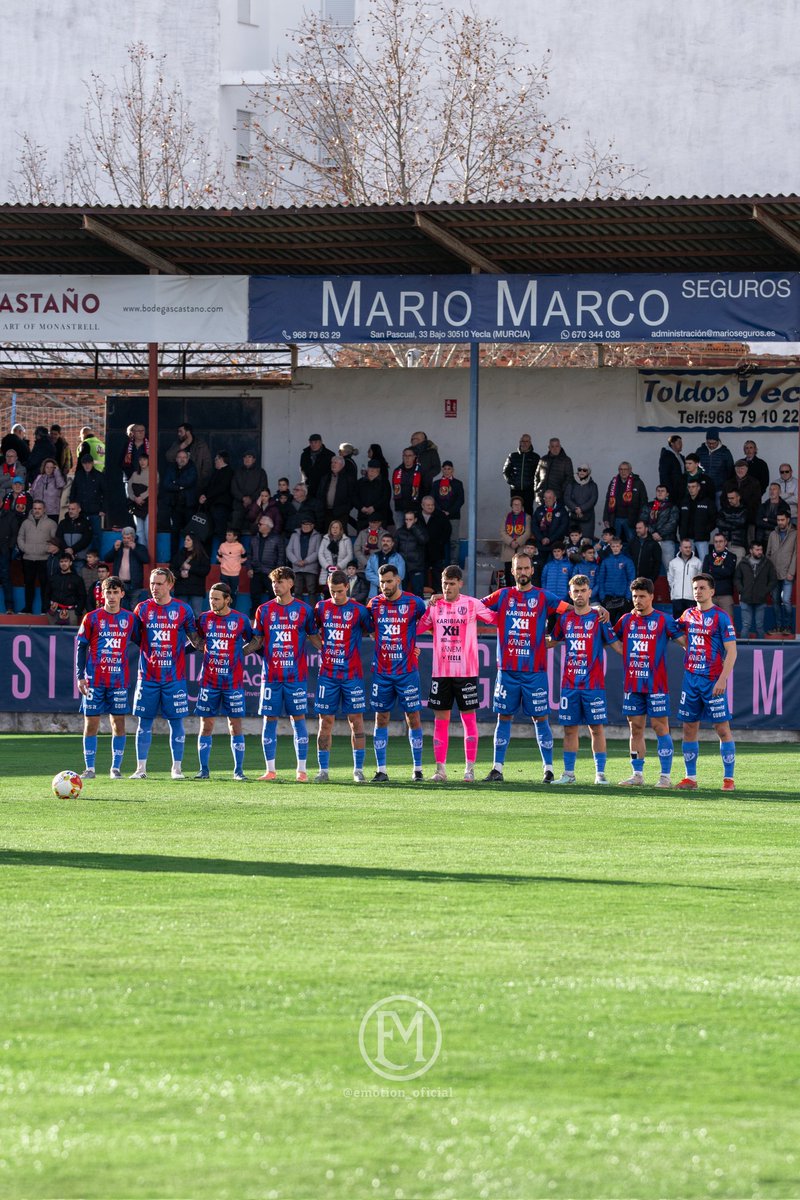 Yeclano_dptvo's tweet photo. 💙🅴🆀🆄🅸🅿🅾➕️🅰🅵🅸🅲🅸🅾🅽❤️
📢 ¡Toca estar más 🅹🆄🅽🆃🅾🆂 que nunca! 💪
#EmotionMV 📸 #SegundaRFEF
#GraciasAfición 🏘 #NoDudaría https://t.co/INwPjnhq86