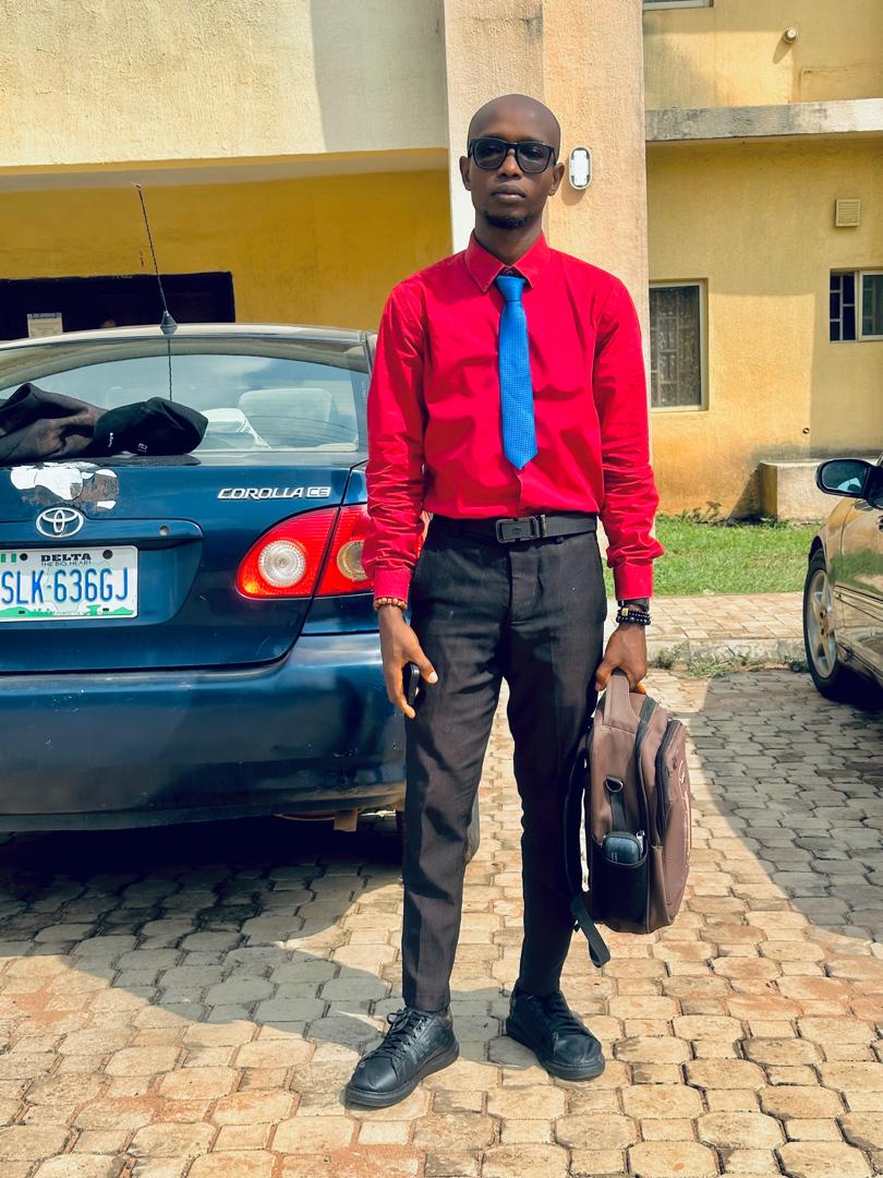 Tochis_space's tweet image. Hi, I'm Tochukwu Clinton. I'm from Imo State, a 400-level student at the University of Delta, studying Educational Administration. I'm into smartphone photography (still learning it), graphic design, and I basically play basketball for fun. 
Welcome to my space.