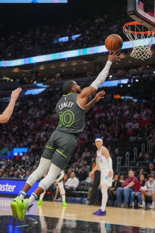 TheNBAGlobal tweet media