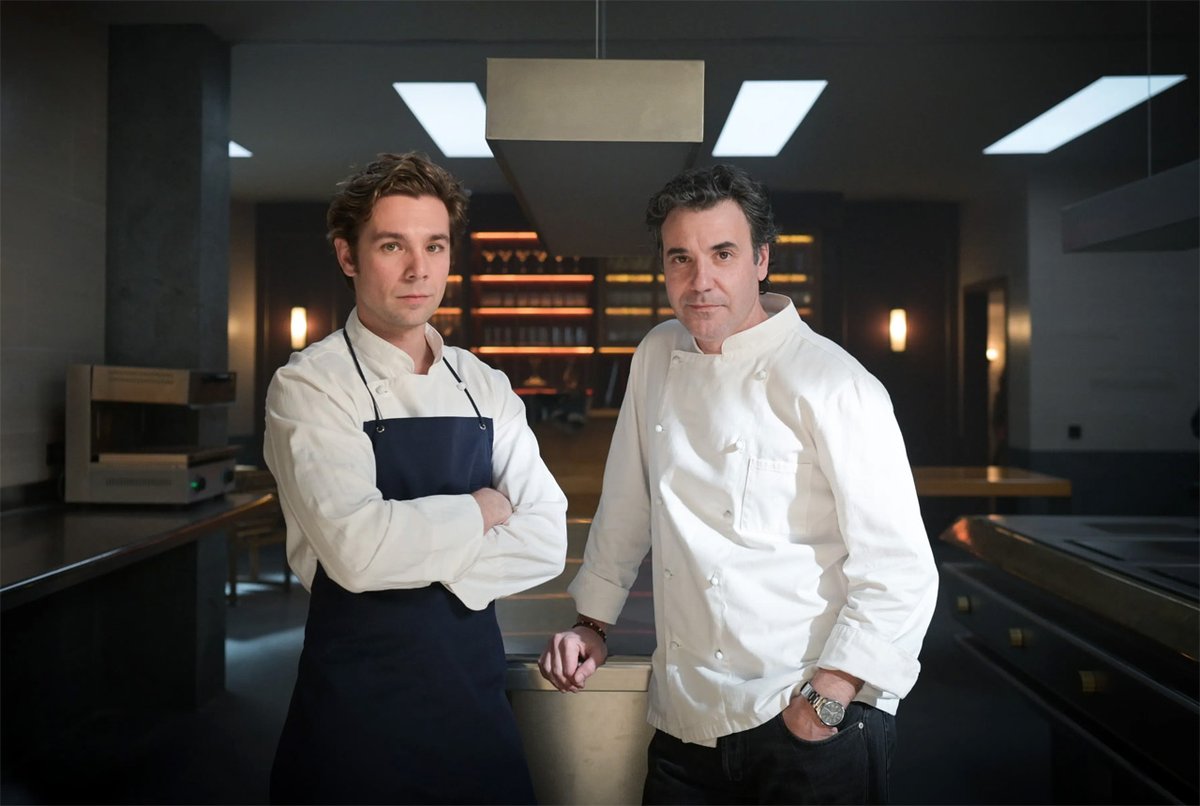 Gastronomiaycia's tweet image. Gènesi, la serie sobre elBulli de Ferran Adrià: estreno, reparto y todo lo que se sabe: No sé si elBulli se puede contar. Se puede describir, documentar, estudiar, archivar, citar (como se citan las… gastronomiaycia.com/genesi-la-seri… #Chefs #Noticiasgastronómicas #AlbertAdrià #documental