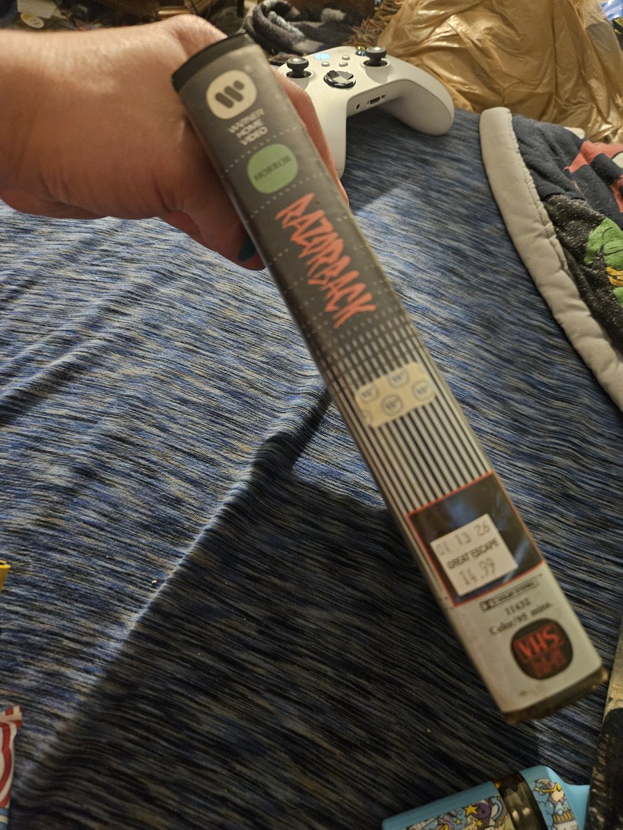 DaffyJedimaster's tweet photo. Yo @moviedumpster, @joelascola, @orourkejsean look what I found in the wilds of Tennessee collectibles! Listened to the episode way back and found this while out with the wife and our work friend for lunch and went in for a quick look through their toys and movies and found this! https://t.co/J0Vbn6w5KN