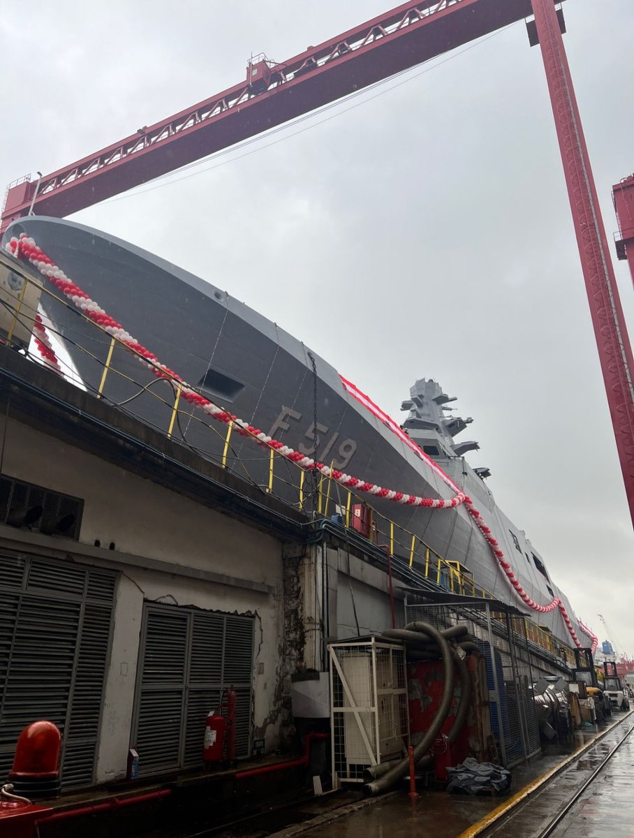 TurkishCentury's tweet image. ⚓️ #TurkishNavy's 5th I-Class multipurpose frigate #TCGAkdeniz (12th #Milgem ship overall) was launched today. 🇹🇷