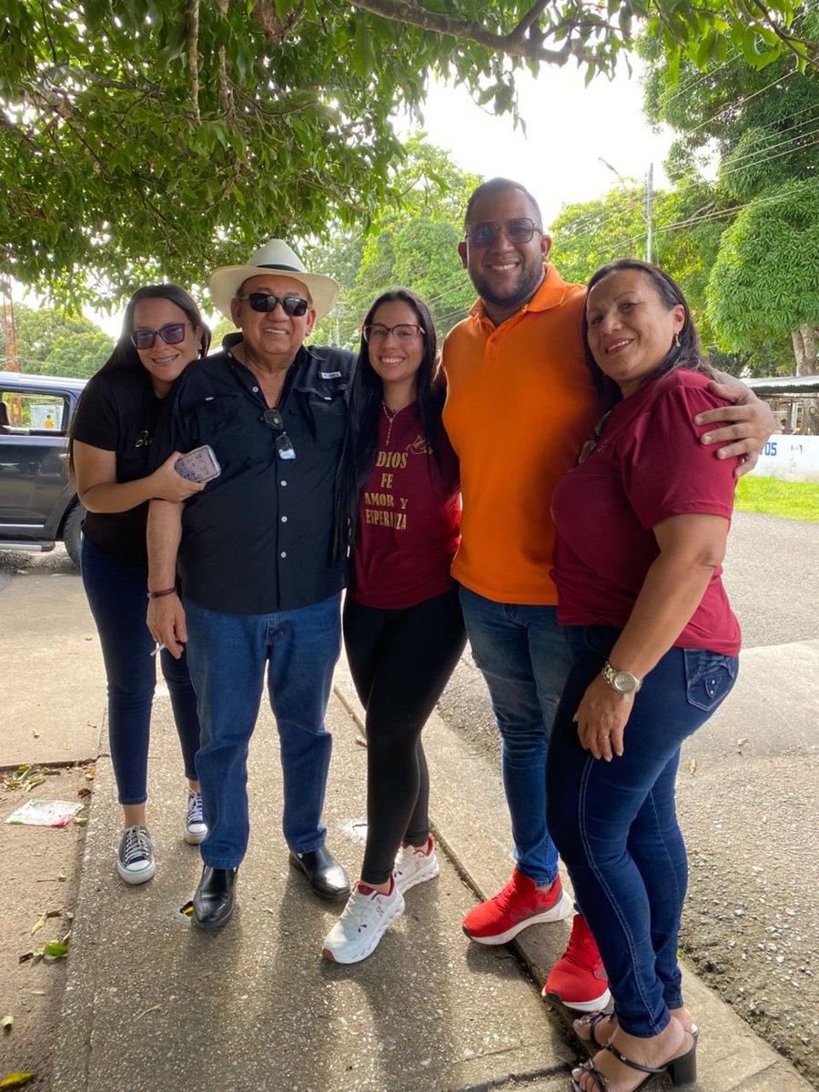Mariacarvajalf's tweet photo. Gracias a Dios bendito. Con mucha alegría informo de la excarcelación de José Antonio Moita Marcano, quien tuvo más de un año injustamente detenido en La Pica, un joven del municipio Zamora de nuestro estado Monagas.

Falta gente… 

Los queremos a todos libres. https://t.co/AO0zovwmAh