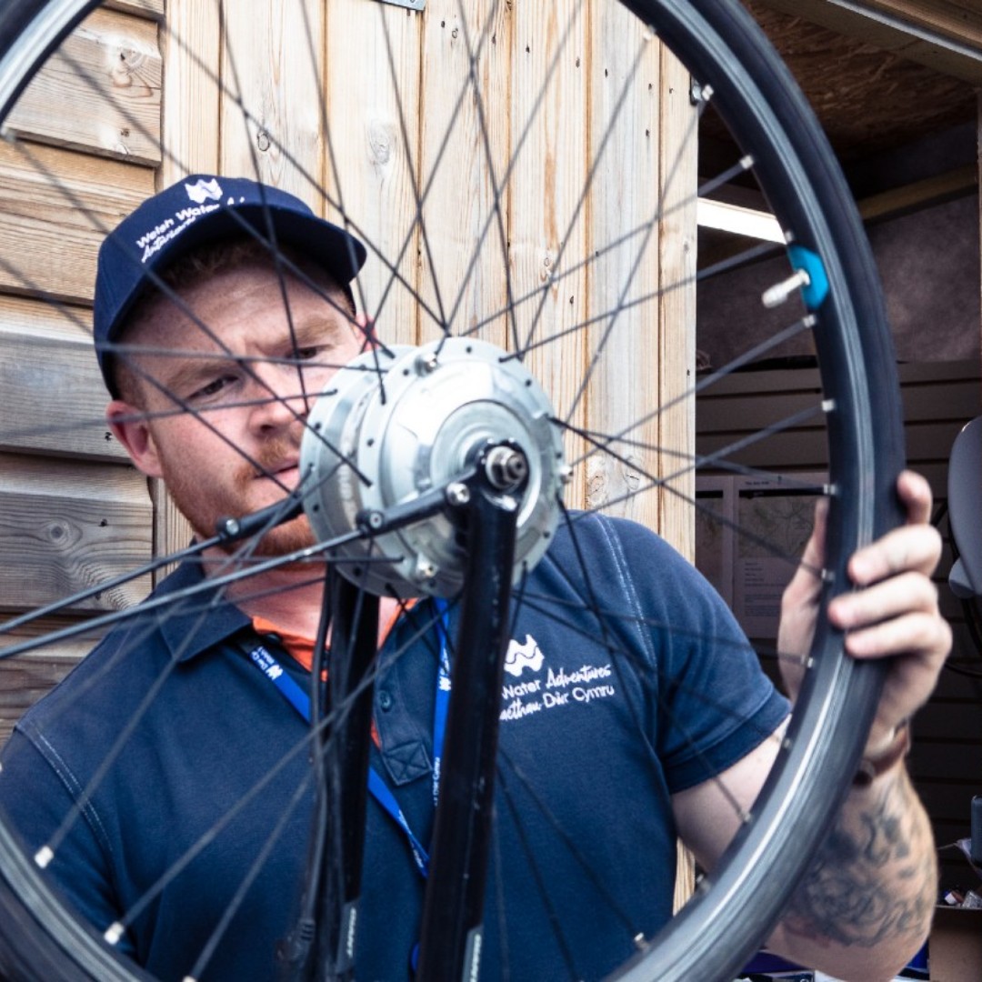 Cwm Elan Valley tweet media