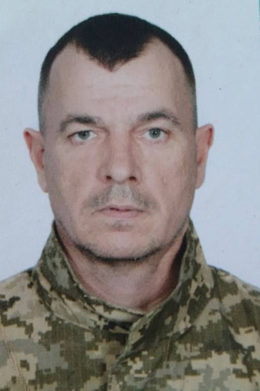 pogrebeckij's tweet photo. Олександрійська громада втратила захисника – загинув Сергій Солонько.
46-річ��ий військовий свій останній бій прийняв 31 січня у Краматорському районі Донецької області.
У бійця залишилися син, батьки, дві сестри і брат.
Щирі співчуття рідним та близьким. Вічна памʼять і слава Герою!