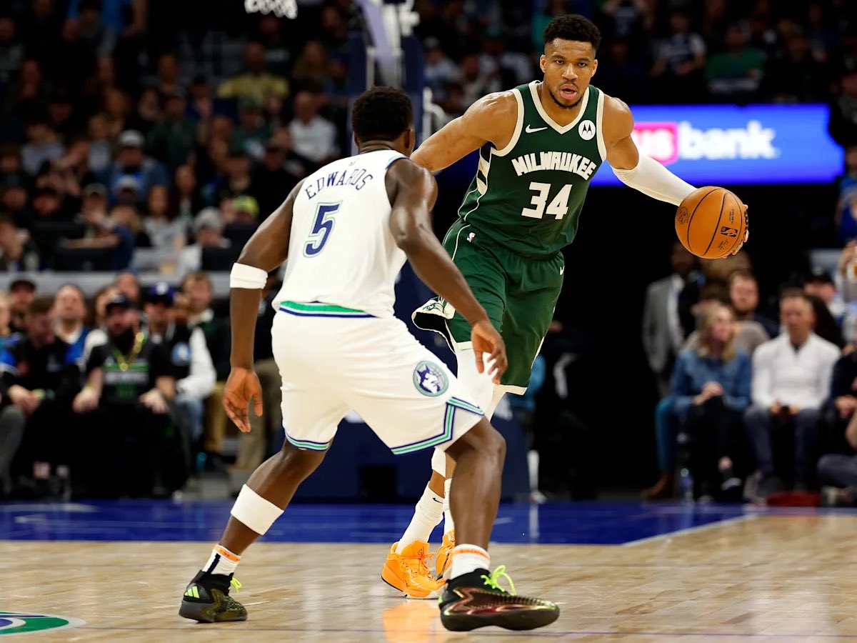 Sleeper_Hoops's tweet image. TIMBERWOLVES POTENTIAL LINEUP WITH GIANNIS:

Donte DiVencenzo 
Anthony Edwards 
Gary Trent Jr 
Giannis Antetokounmpo 
Rudy Gobert 

WHO IS STOPPING THIS TEAM 🤔⁉️