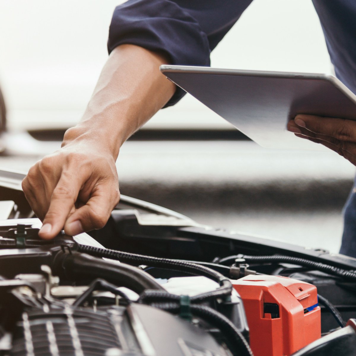 ConicelliSpring's tweet image. Experience top-tier service and keep your #Toyota performing at its best—all year round. ❤️ 🏁 

Trust the experts at Conicelli Toyota of #Springfield for all your maintenance and repair needs. #ToyotaService

🔧 Book Now: conicellitoyotaofspringfield.com/service/appoin…