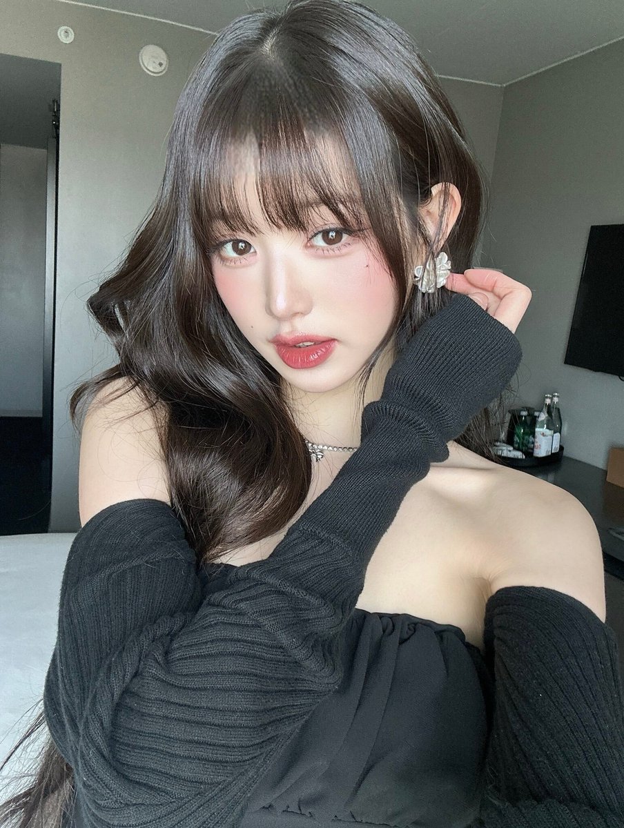 240316 🤍🧡🤍 

#장원영 #JANGWONYOUNG