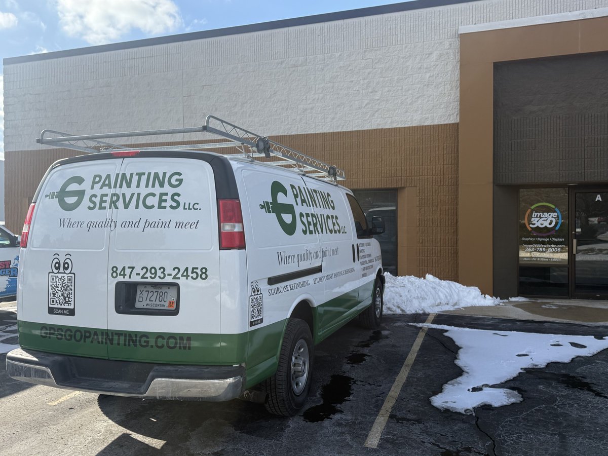 image360NB's tweet photo. Install in progress ⏳
Finished and looking sharp ✅
Vehicle graphics that turn everyday driving into nonstop advertising.

#VehicleGraphics #VehicleWrap #WrapProcess #RollingBillboard #BrandOnWheels #CustomGraphics #BoldBranding  #newberlin #milwaukeecounty #image360newberlin https://t.co/uH8yUEnHdE