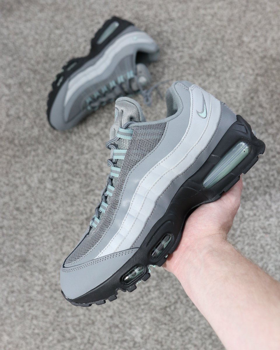 air max 95 aqua on feet