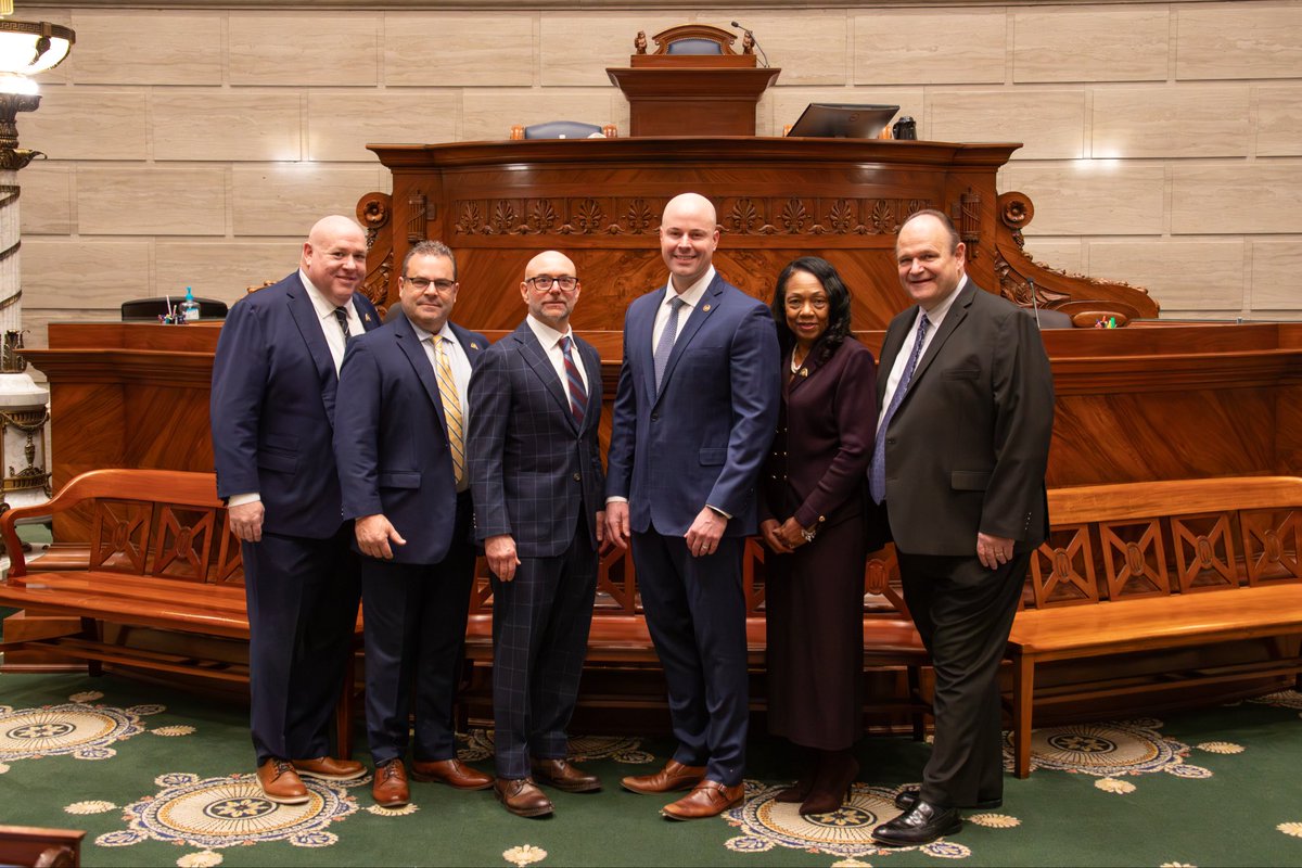 Tony Luetkemeyer tweet media