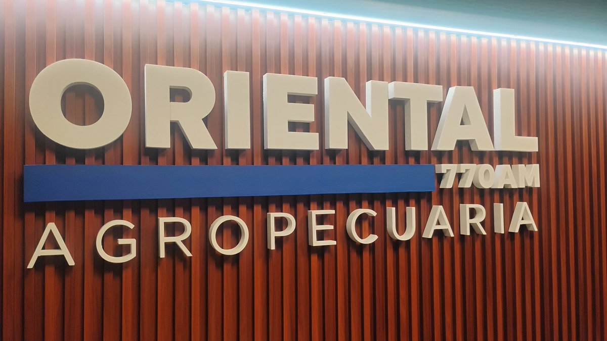 DScirgalea's tweet photo. Nuevo ciclo de *Lechería en el Uruguay* por Radio Oriental Agropecuaria 770 AM.
Lunes a Viernes 19:00 a 19:30 Hrs.
Micro matutino Lunes a Viernes 6:00 a 6:10 Hrs https://t.co/D5n3Y5ZvYF