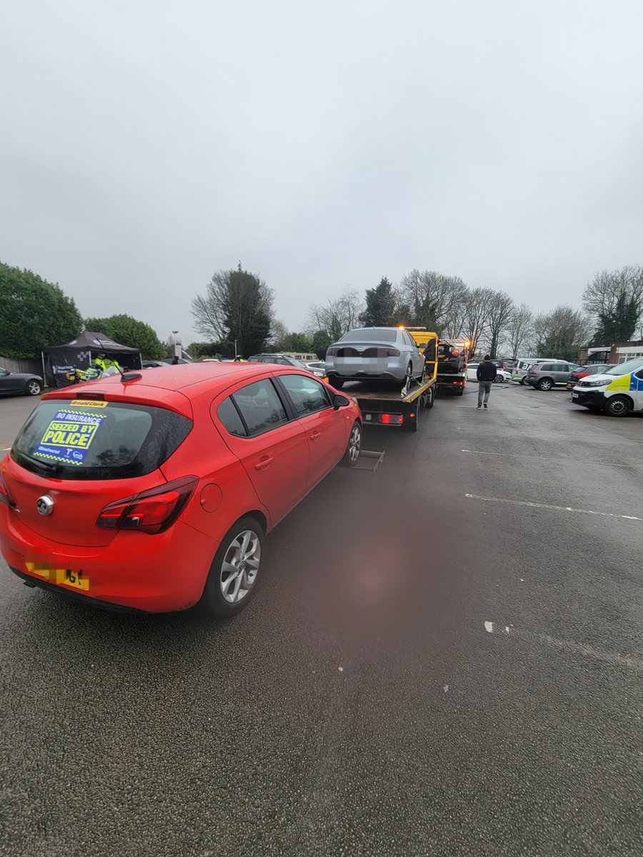 Trafficwmp's tweet photo. Despite the appalling weather today #RHPT    @DVSAEnforcement @WeoleyWMP @DatatagID we're on #MARSO duties today. 5 vehicles seized, 1 male arrested for driving while disqualified and a #commercialvehicle seized for no insurance, no licence and just the 1.3 tonnes overweight! https://t.co/yFrMYF6qtm