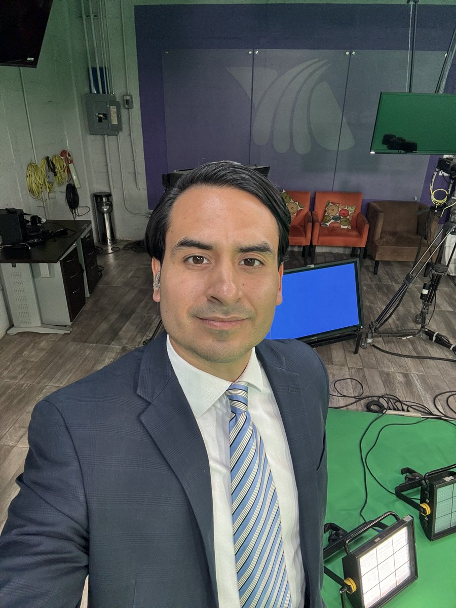 🗞️ Tenemos todas las noticias de #Morelos en vivo desde #Cuernavaca 

Hechos Meridiano 
2:30 p.m. x Azteca Uno

ADN Noticias Morelos 
8:00 p.m. x 1.2 TV abierta

<a href="/AztecaMorelos/">TV Azteca Morelos</a>