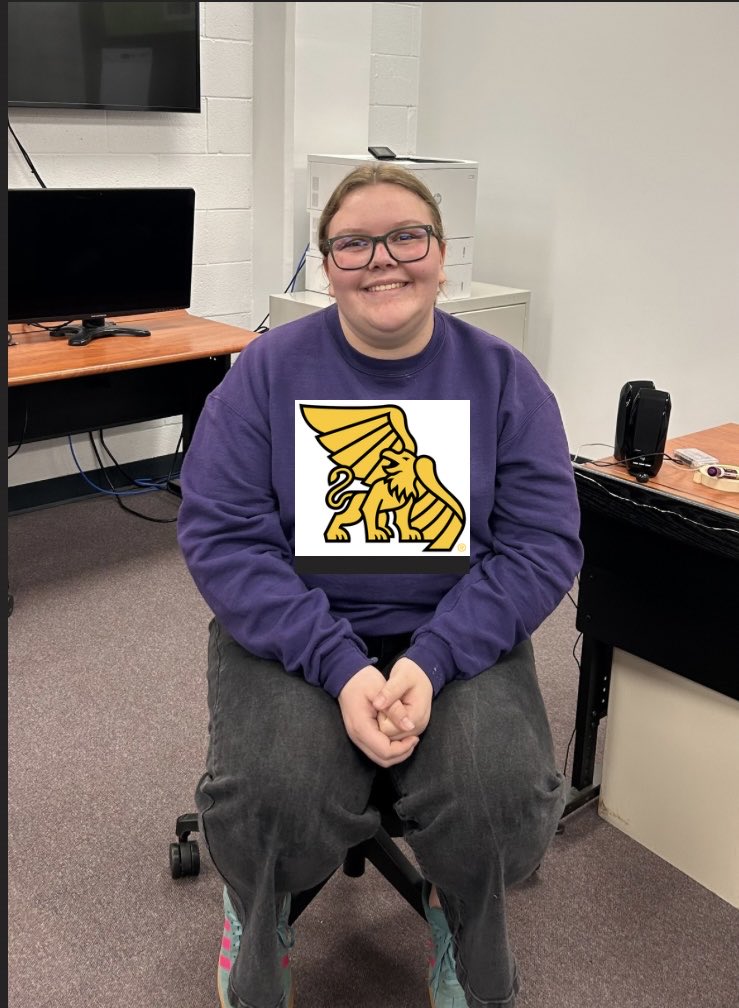 This is Kendall Warren, #sophomore in #communications. She is editor-in-chief of Griffon #News this semester. 
“It's a really big responsibility, but it's really cool to be in my fourth semester of college and being in charge of something,” she said. Congrats, K! #jou432 #hon395