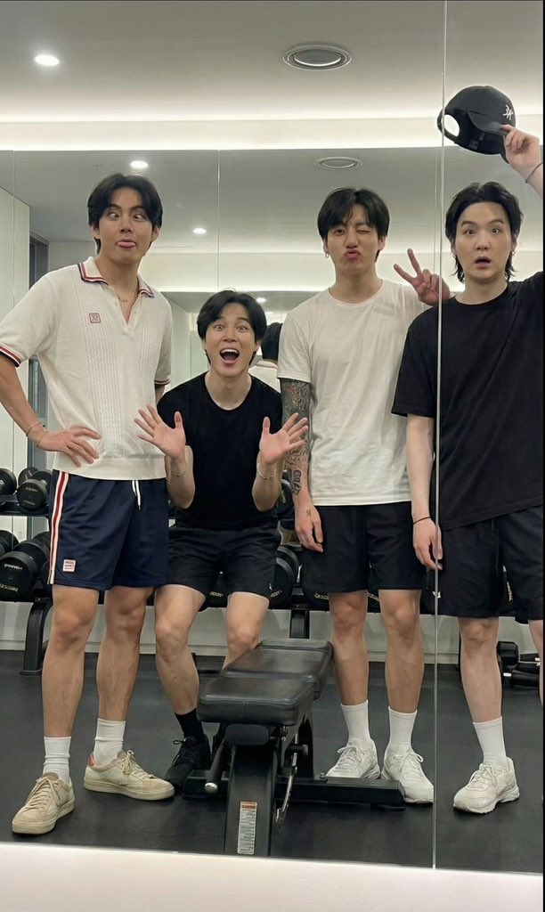 realsuga200's tweet image. Nice gym in Dubai