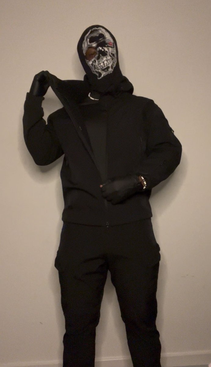 Lord Theta tweet media