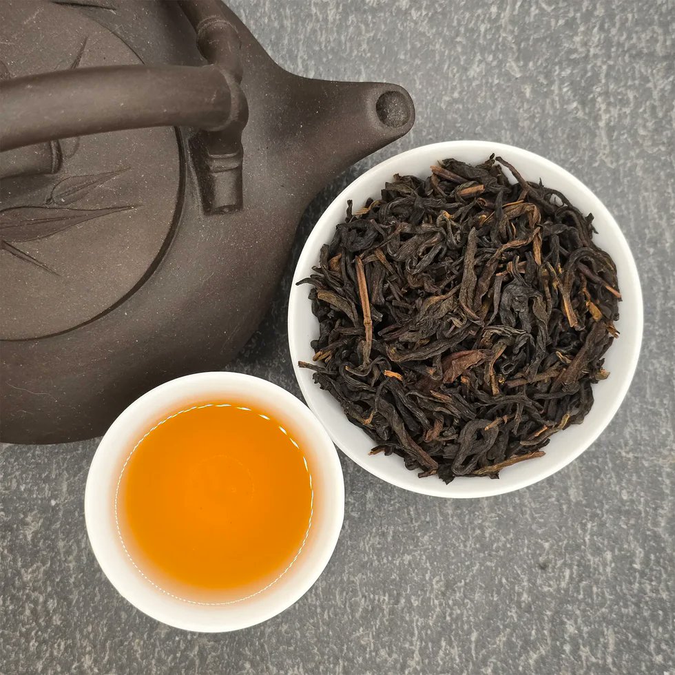 2014 Wild Liubao Tea, a post-fermented dark tea from Liubao region, Cangwu County, Guangxi Province in China.

Harvested in 2014 from harvested from wild or semi-wild large-leaf tea trees.

#GreatTea #FineTeas #RareTeas #SpecialTeas #LoveTea 

great-tea.co.uk/products/2014-…