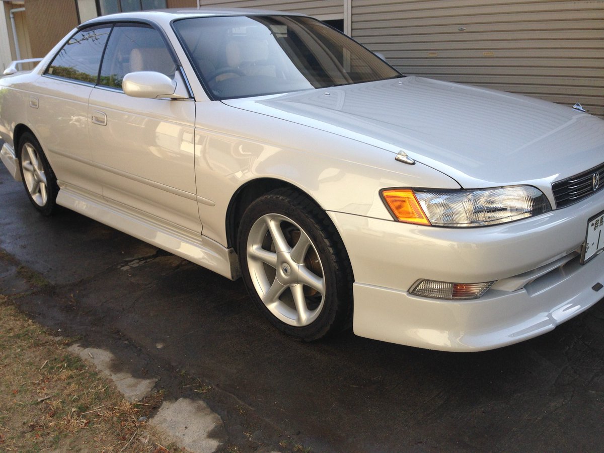 うちのマーク2も 綺麗さなら負けないwww 新車購入から所有歴32年