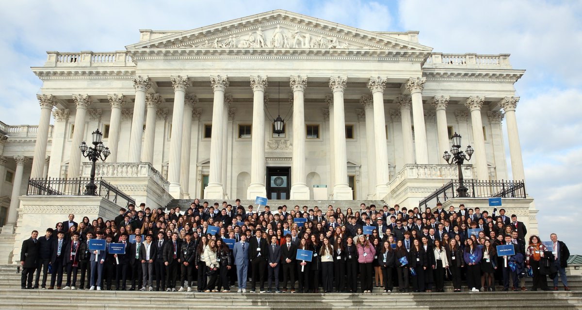 AJCGlobal's tweet photo. AJC’s Leaders for Tomorrow delegation spent the day on Capitol Hill, meeting with U.S. Senators to discuss combating antisemitism and strengthening the U.S.–Israel relationship.

Our largest LFT cohort to date is gaining hands-on experience from AJC experts, building the skills needed to advocate confidently and proudly for the Jewish people.

We thank @SenFettermanPA, Sen. @RogerMarshallMD, @SenAdamSchiff, and Sen. @BernieMoreno for meeting with our LFT delegation this morning.