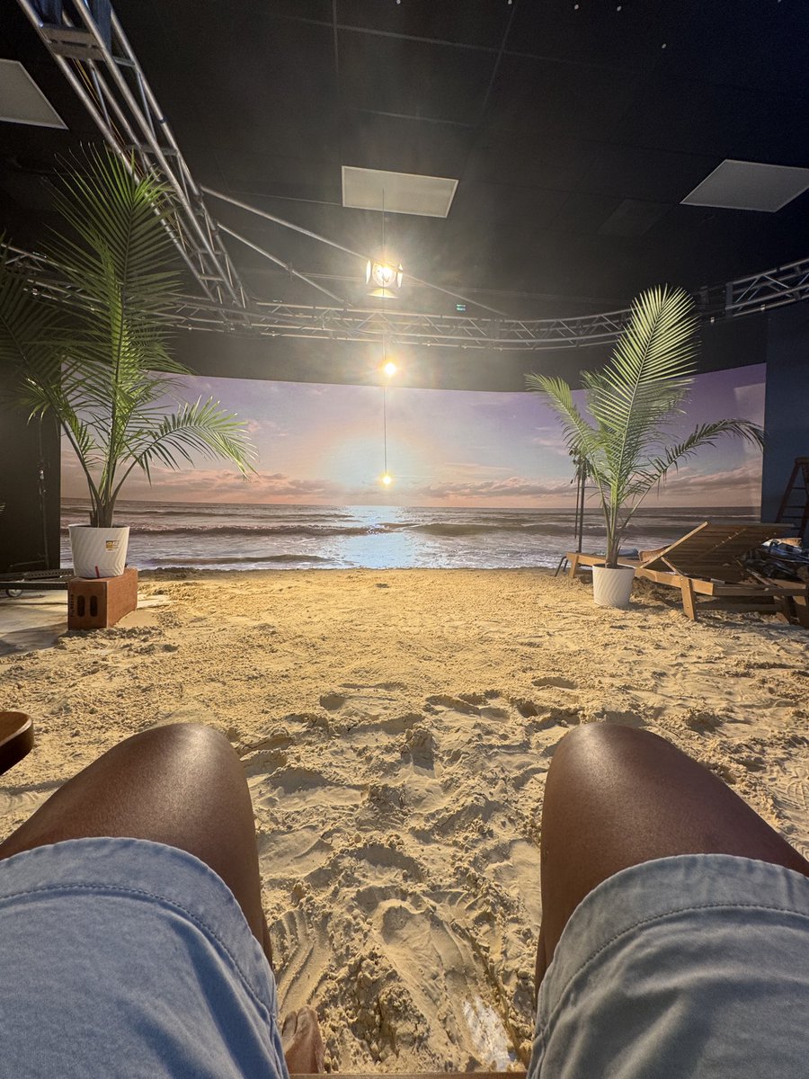 TaylorMallory's tweet image. 🎬Booked it. #Corona #SAG