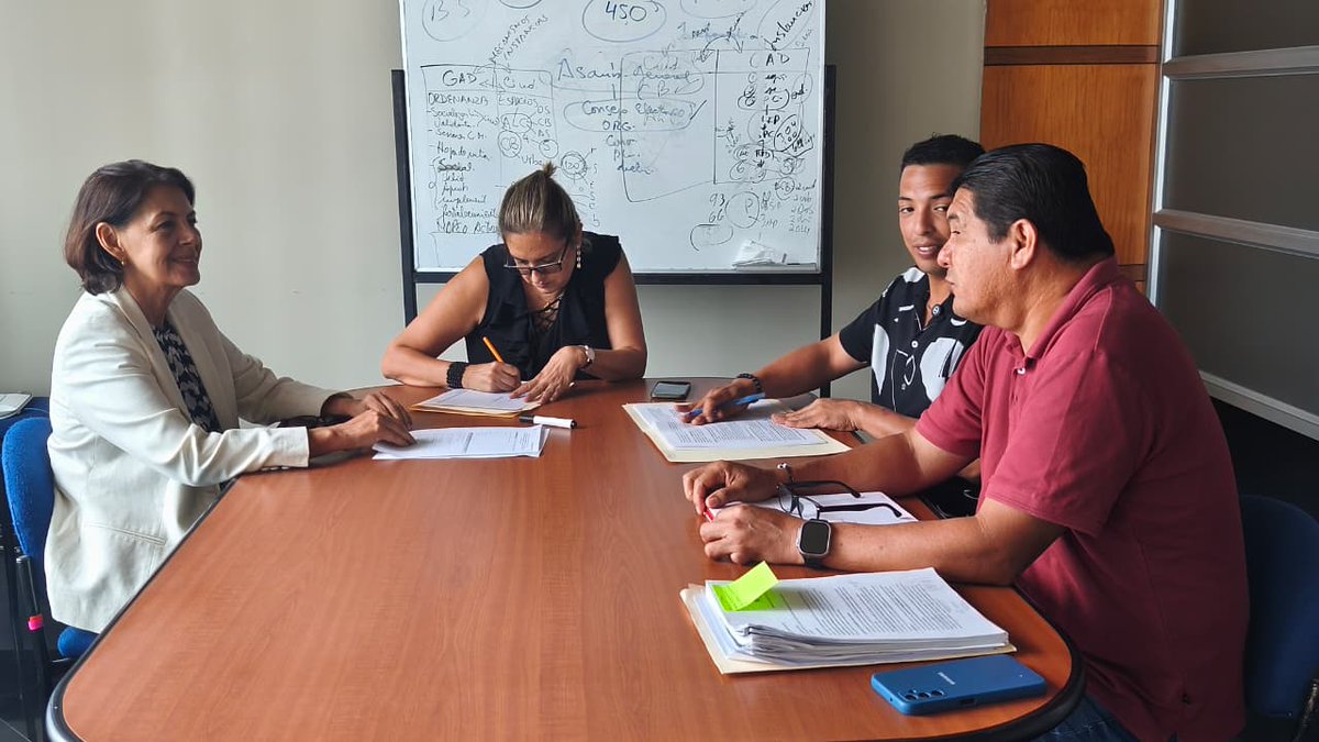 Brindamos asesoría técnica al GAD Cantonal de Naranjal en el análisis y fortalecimiento de la Ordenanza del Sistema de Participación Ciudadana, con el objetivo de promover una gestión pública participativa y transparente.
<a href="/AndresFantoniB/">ANDRÉS FANTONI</a>
#ConsejoEnTerritorio