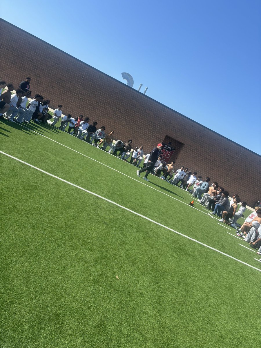 Coach Law 🏈 tweet media