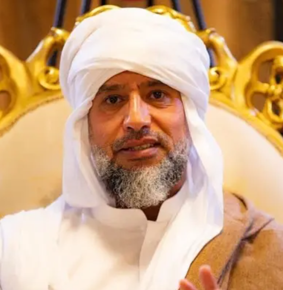 Eyaaaad's tweet image. الإعلان عن اغتيال سيف الإسلام القذافي نجل الزعيم الليبي الراحل معمر القذافي.

عملية الاغتيال كانت على يد 4 أشخاص عطلوا كاميرات المراقبة وقفزوا داخل حديقة المنزل ووجدوه فيها فاغتالوه ولاذوا بالفرار مباشرة.

الحادثة وقعت قرب مدينة الزنتان غربي ليبيا.