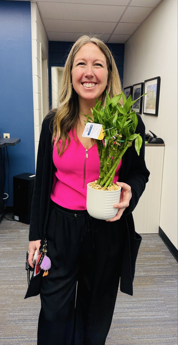 Beth Cunningham tweet media