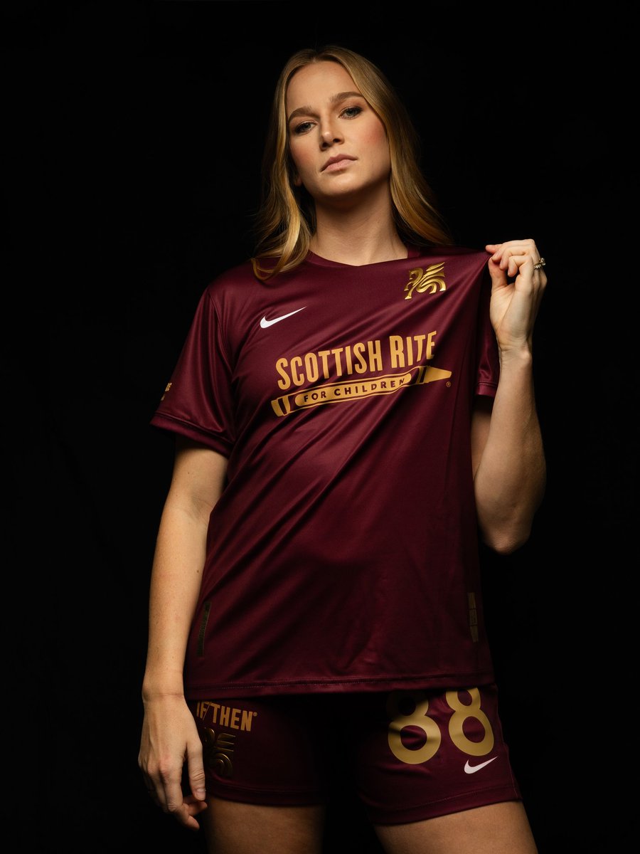 RRamtrile's tweet photo. 🚨And Boom🚨
🟤✍️🇺🇸Dallas Trinity FC has announced the signing of American forward 🇺🇸Bethany Bos,

She had recently just left Racing Louisville FC in November 2025 after the end of the NWSL season.
#DallasTrinityFC #GainbridgeSL https://t.co/Ylq3W3C7Vd
