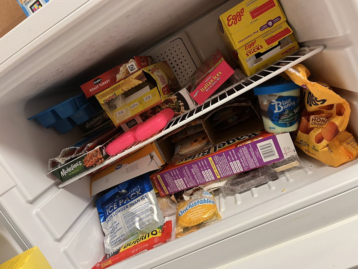 Azzy ᶻ 𝘇 𐰁 tweet media