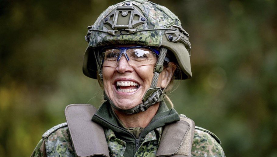 Beach Roy ☀️🏖️🌊🤙 tweet media