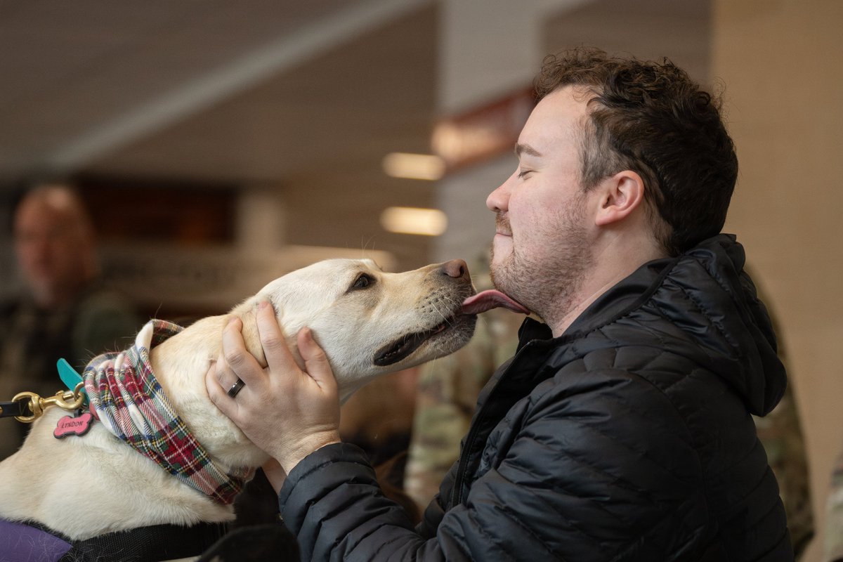 When assembling your emergency kit, remember to include items for your pet. Learn more: https://t.co/EEIMobvueH
#ReadyUSMC
#PetPreparedness
#PrepTips
#SafetyFirst @marineforceorg 

📸LCpl. Van Hoang https://t.co/CBSNQVZkQr