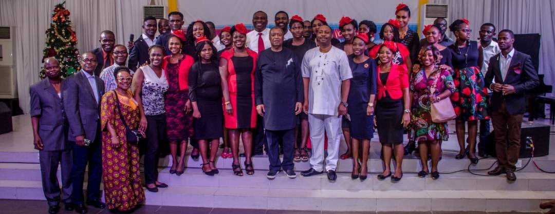 samdokun's tweet photo. Thank you for giving to the Lord. You gave us the sounds of Heaven. Thanks for the personal time spent together and your visit to our church. See you on the other side. #heavensgain #ronkenoly #lifthimup #anointingfallonme https://t.co/W6aJz7YZFN