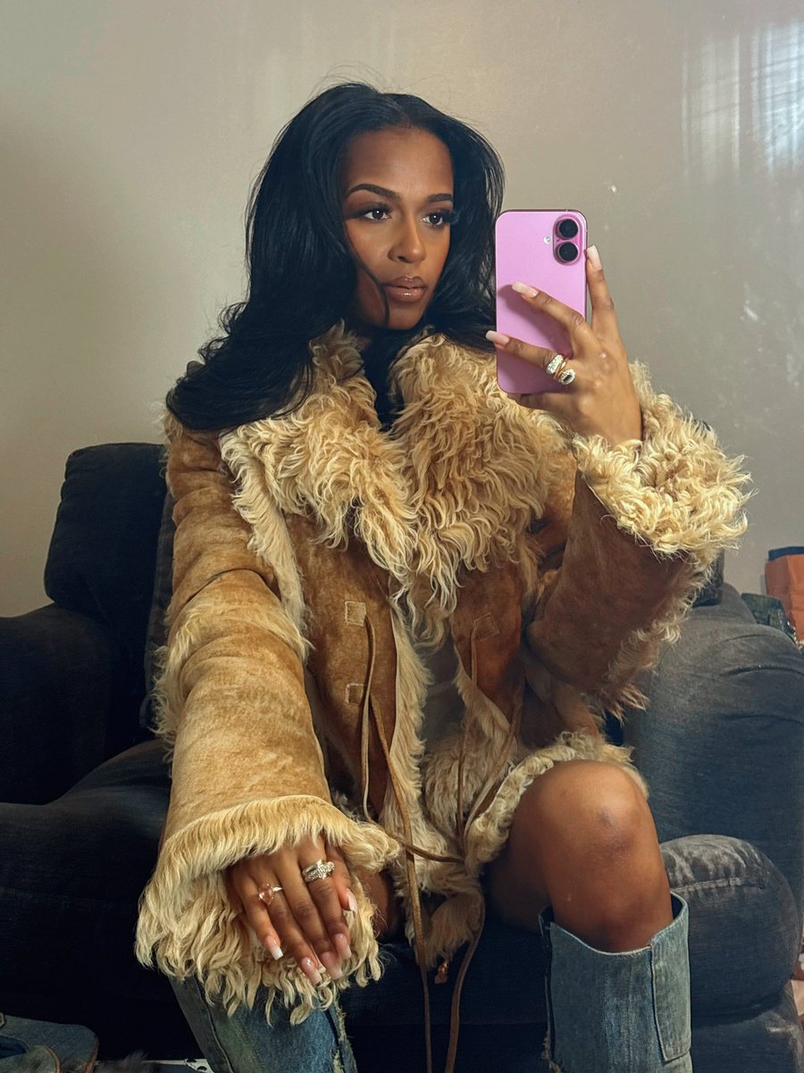 supreme being tweet media