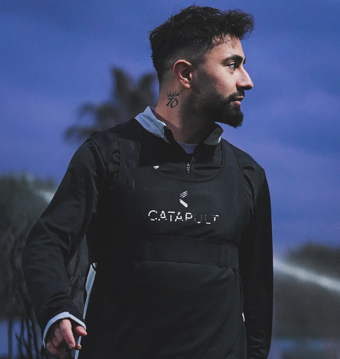 Çekdar Orhan onurumuzdur!

#Barikat #Barikatege #Amedspor