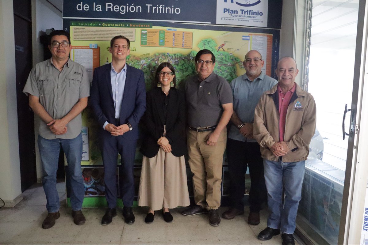 En el marco de la Primera Reunión Ordinaria SET del Plan Trifinio, se desarrolló una reunión con los representantes del Banco de Desarrollo Alemán KfW, Liliana Monteiro, representante de KFW en El Salvador; y Alexander Ehlert, representante regional de KFW; <a href="/KfW_int/">KfW</a> <a href="/KfW_en_CA/">KfW Centroamerica</a>