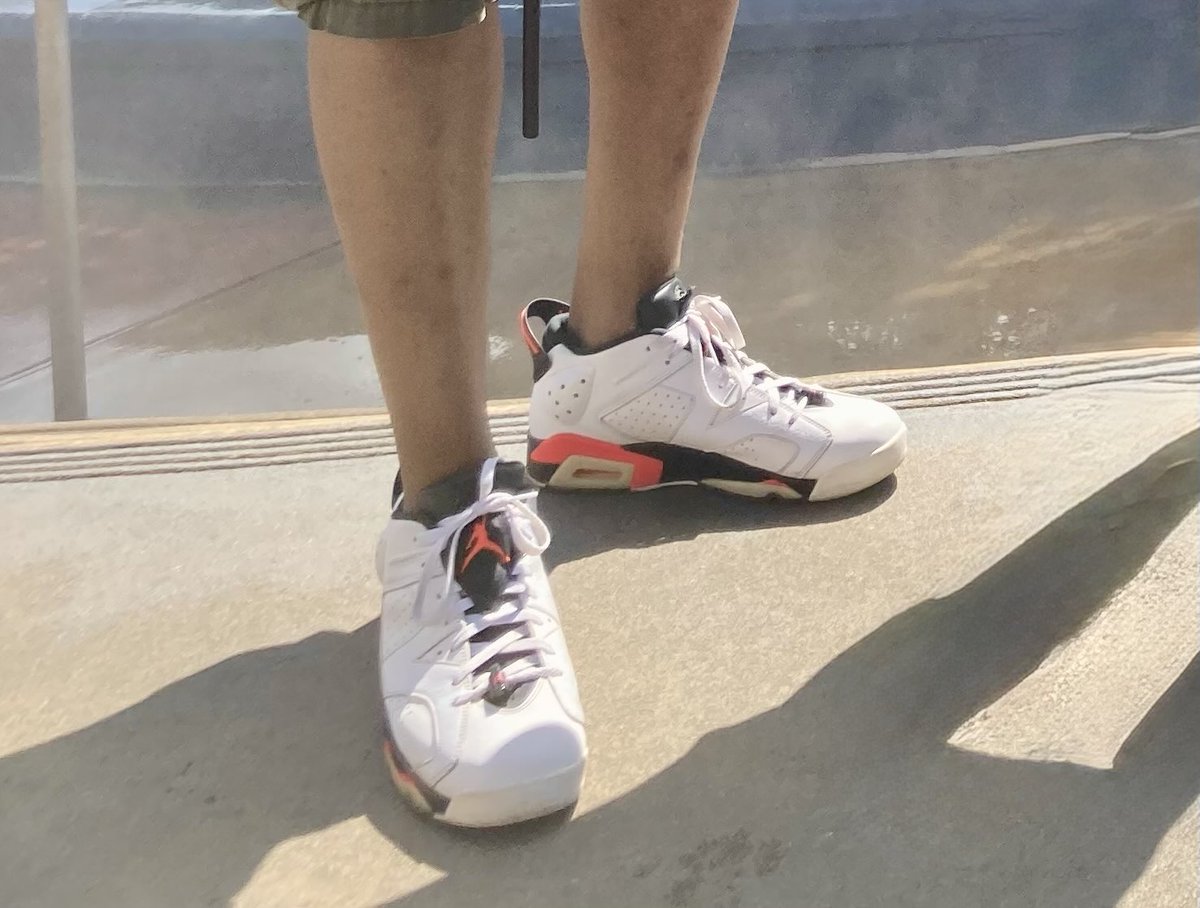 CrklynKing's tweet image. Day 3 - #BHMKOTD5

Shut That Door - inspired by @JerLisa_Nicole grandmama yelling about her running in and out and leaving her door wide open.
 
My longest lasting and most worn pair in my collection #weoutside