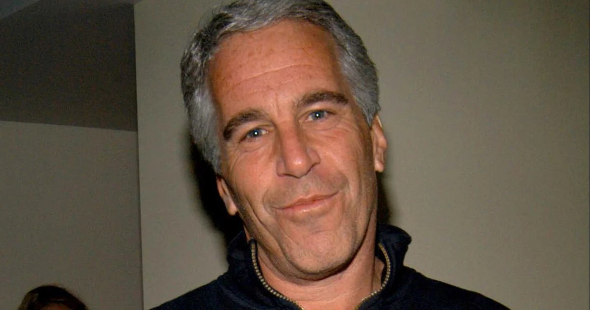 FilesUnsealed's tweet photo. BREAKING: Jeffrey Epstein may be alive in 2026. https://t.co/f2CXuMhZNx