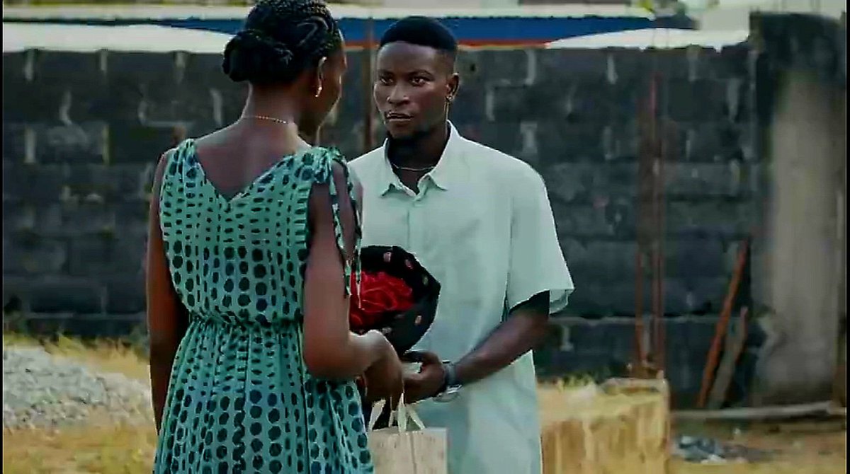 BadBoyWixxdom's tweet photo. #AMTheYard "I BROUGHT YOU FLOWERS..." it gave me so much joy seeing @chabodoxazo ...i won't say we're friends exactly, we just know each other but not alot of talented peeps land lead/supporting roles like this on big screens/projects. Some give up even before their big break. https://t.co/l5kJbBqFe4