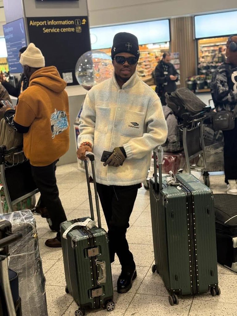 I am pleased to learn that our scholars have arrived safely in the United Kingdom. 

Glory be to God.

- #FON
