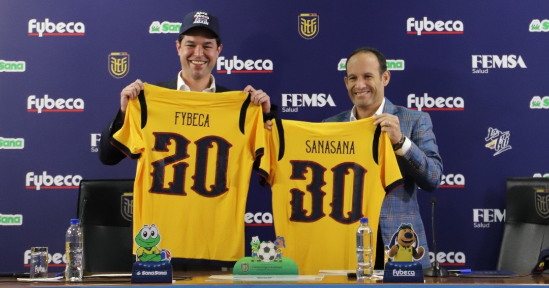 FEFecuador's tweet image. 🔝 Cuando alguien decide quedarse, no es casualidad: es confianza.

🔎 Fybeca renueva su compromiso con La Tri hasta 2030 y damos la bienvenida a SanaSana, que se suma a este camino compartido por el fútbol y la salud del país. 

🙌Gracias por creer en nosotros. ¡Somos un solo…