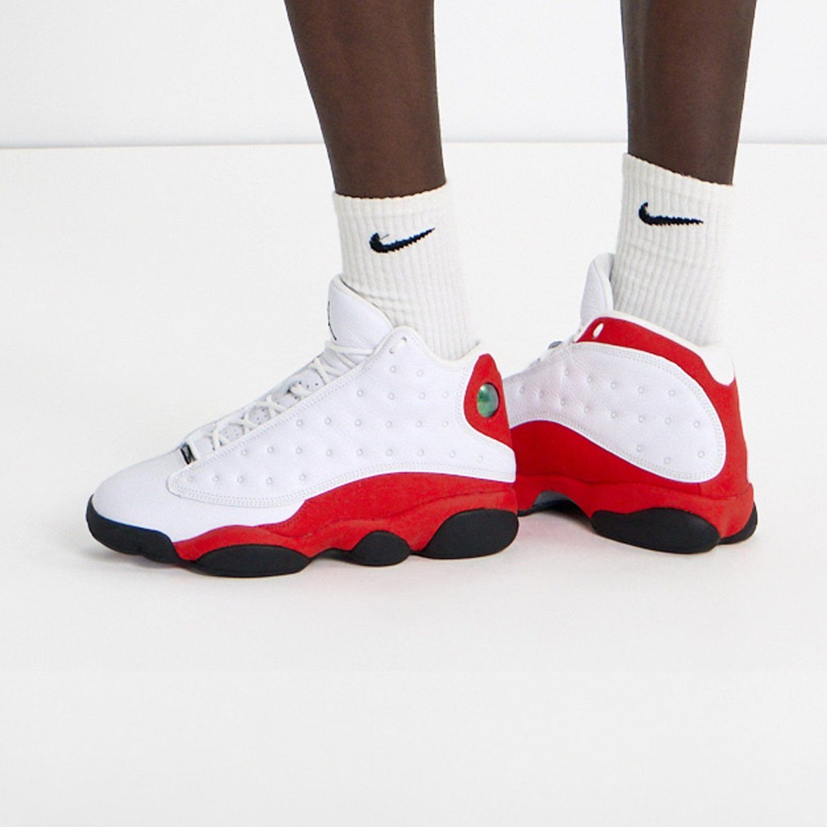 JustFreshKicks tweet media