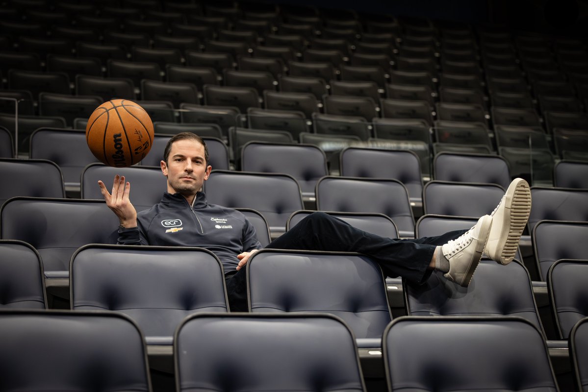 MSE's tweet image. A special guest is making a pit stop at @CapitalOneArena tonight 🏁

@Freedom250GP | #BeMonumental