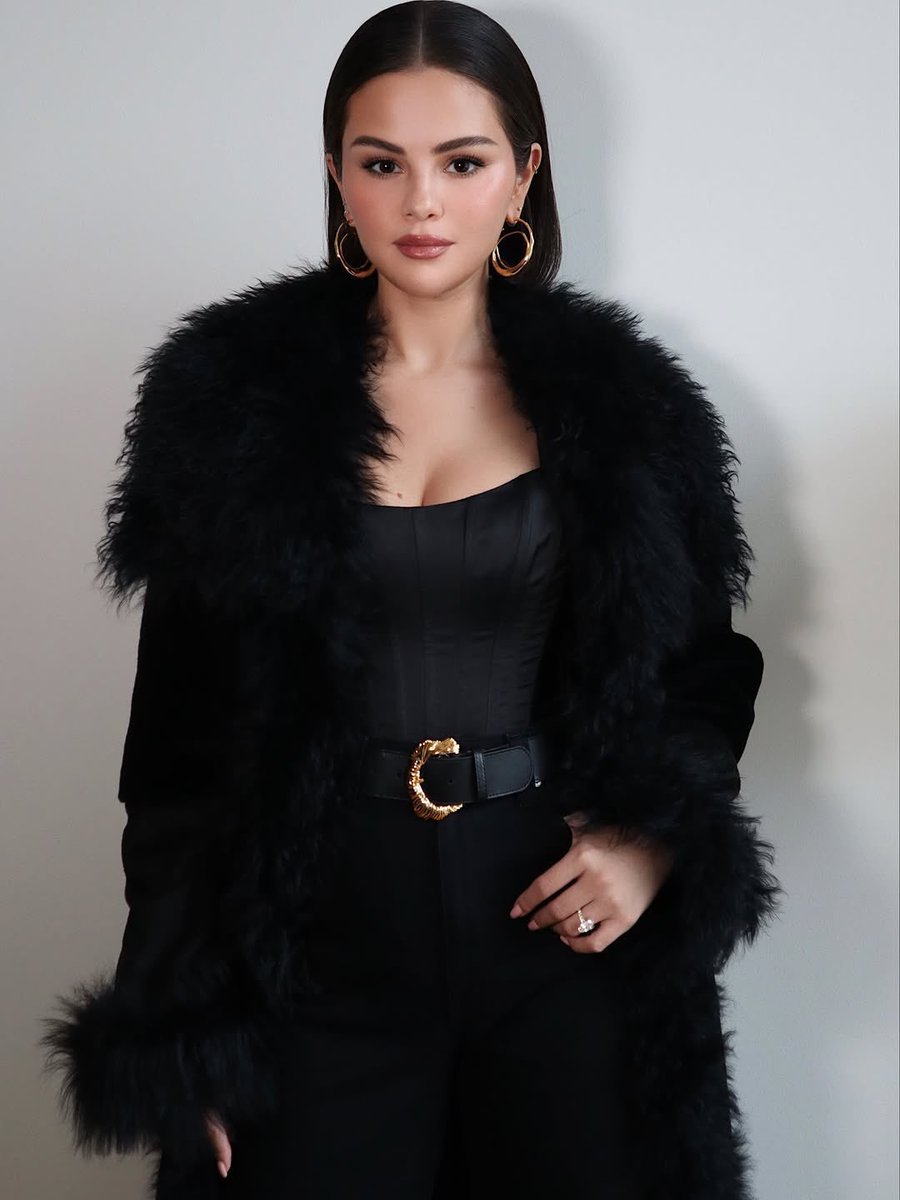 Selena Gomez Brasil tweet media