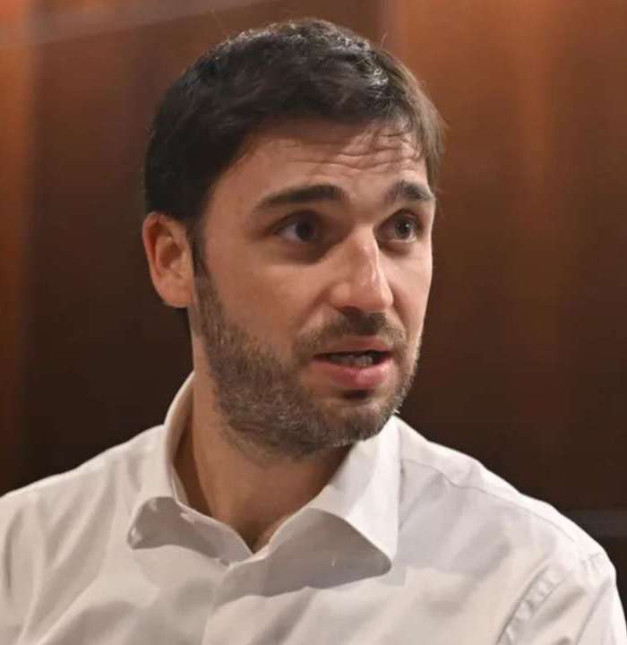 NACHO TORRES SOBRE LA PRESENCIA DE MILEI EN LOS INCENDIOS EN CHUBUT: "ES PROBABLE QUE ESTORBE"

Consultado sobre si considera relevante que el Presidente se traslade hasta el lugar para interiorizarse sobre el tema, el Gobernador afirmó en declaraciones a Radio con Vos: “es