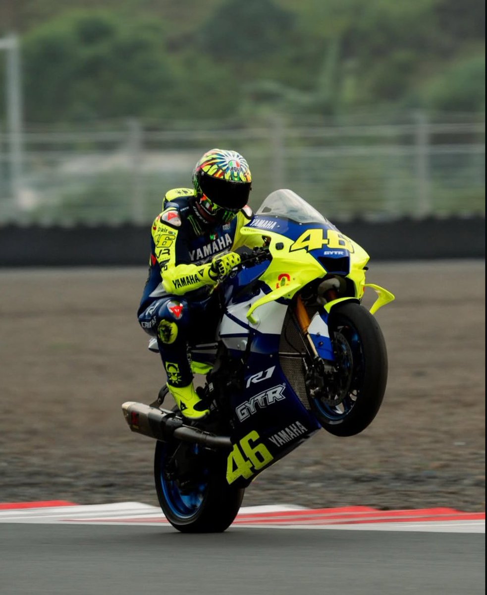 DailyVR46's tweet photo. enjoyable moments at mandalika circuit. https://t.co/F7WWmtut0n